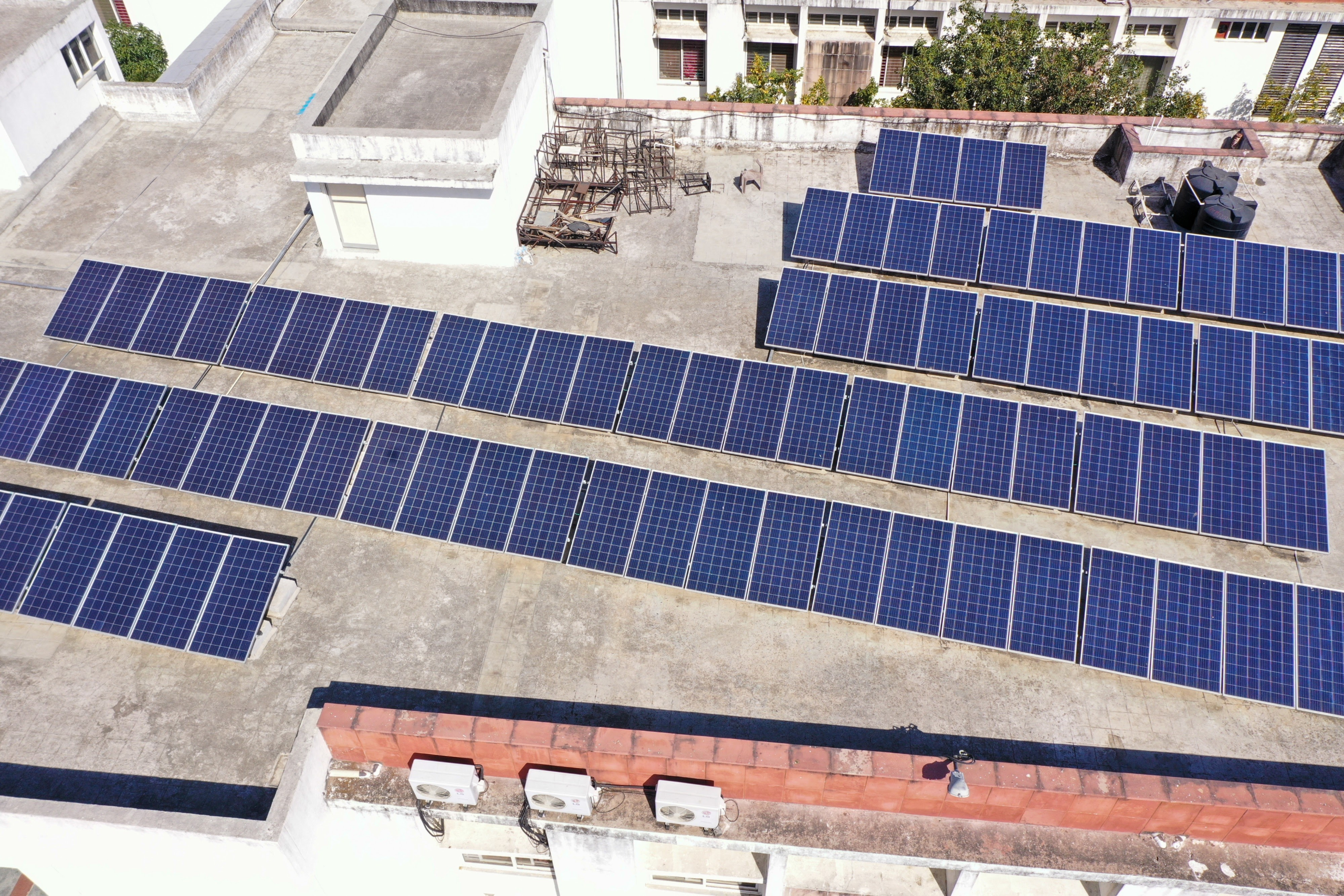 Residential Solar: Powering the Modern Home